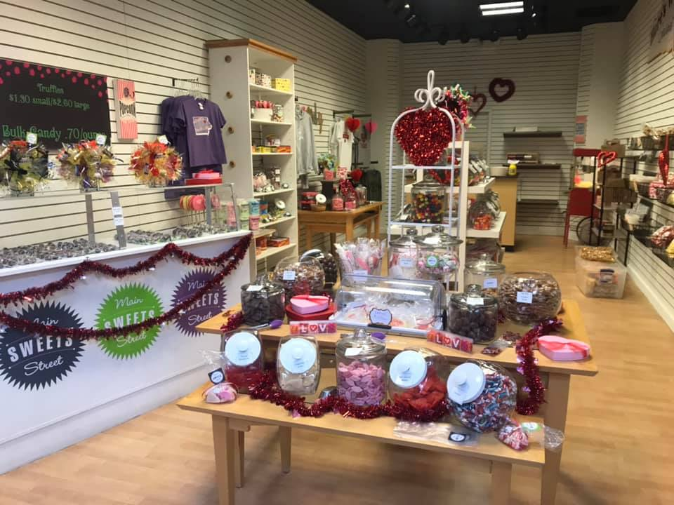 main street sweets in cedar falls